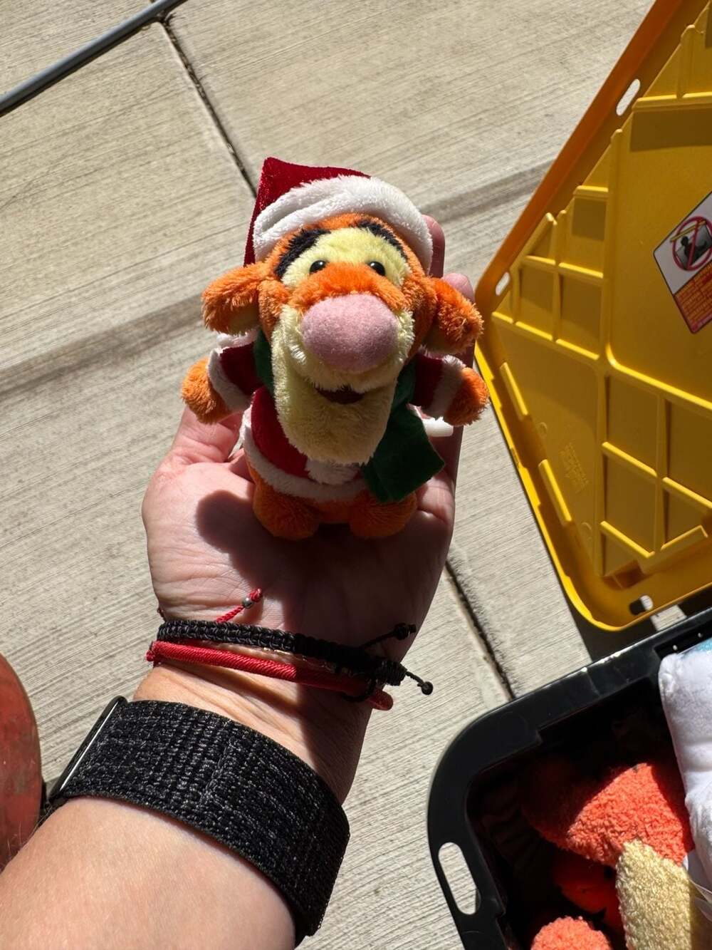 Vintage Disney Tigger Christmas Santa Wind Up Plush Toy